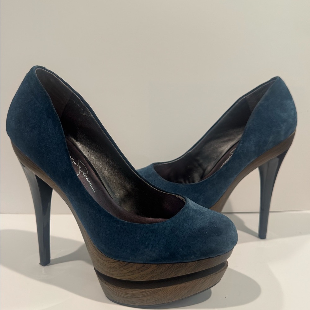 Jessica Simpson Blue Heels Classic Stiletto Design